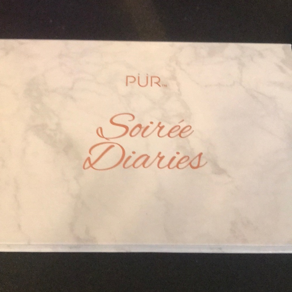 Pur Soirée Diaries Palette